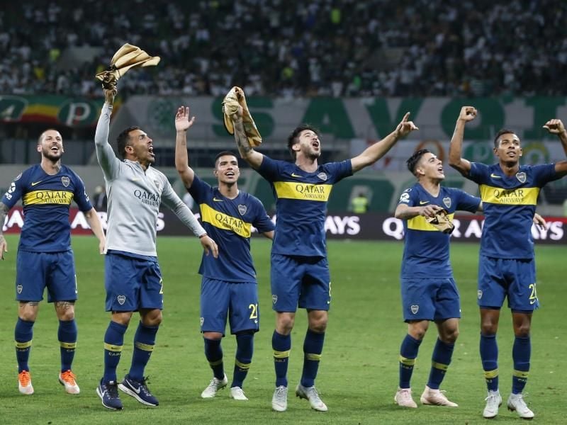 Die Spieler der Boca Juniors feiern den Finaleinzug. Foto: Andre Penner/AP
