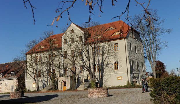 Das Herrenhaus ist mittlerweile nicht mehr voll belegt.