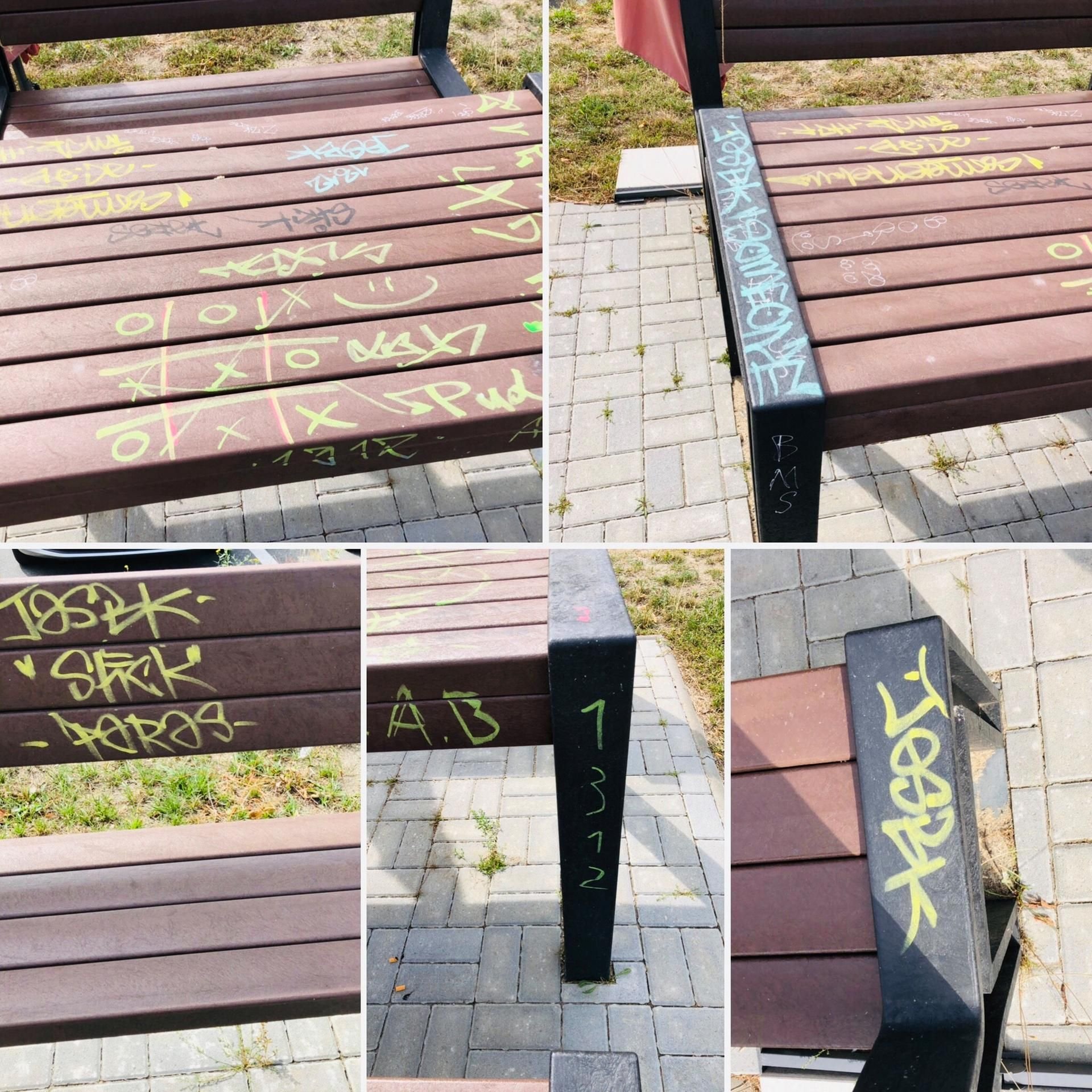Bänke und Tische wurden mit Farbe beschmiert.