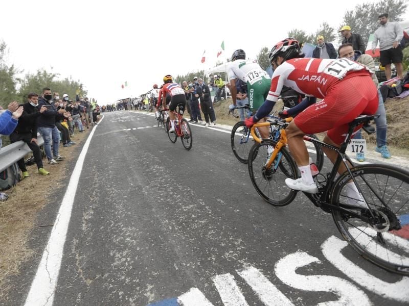 Für ganz vorne und damit Edelmetall hat es für die deutschen Radsportler an vier Wettkampftagen nicht gereicht. Foto: Andrew Medichini/AP/dpa