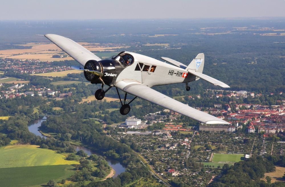 Im Juni 2019 drehte die erste nachgebaute Junkers F13 erstmals ihre Runden über Dessau.