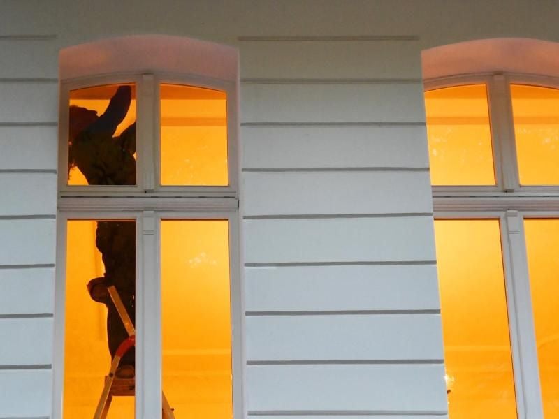 Das Gesetz verpflichtet den Vermieter, eine Wohnung in Schuss zu halten. Foto: Jens Kalaene/dpa-Zentralbild/dpa
