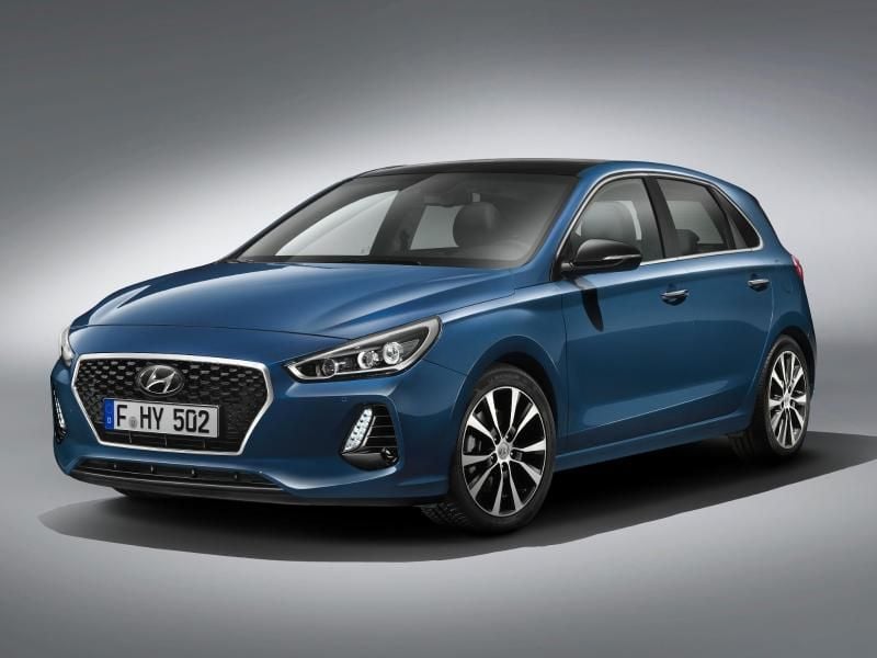 Kurz vor der Publikumspremiere auf dem Pariser Salon Anfang Oktober zeigt Hyundai die neue Generation des Golf-Gegners i30. Foto: Hyundai/Thomas von Salomon