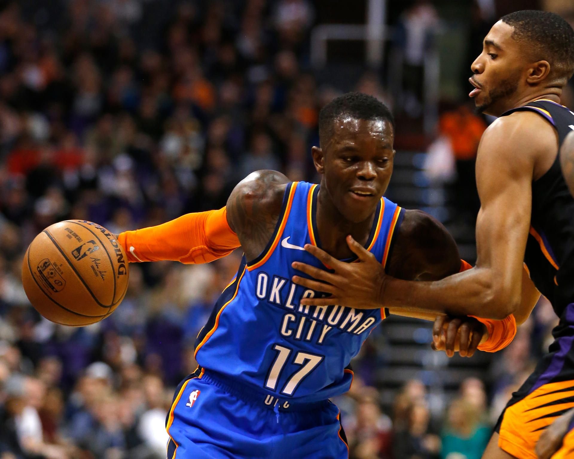 Dennis Schröder (l.) wurde von Gegenspieler Andrew Wiggins beleidigt.