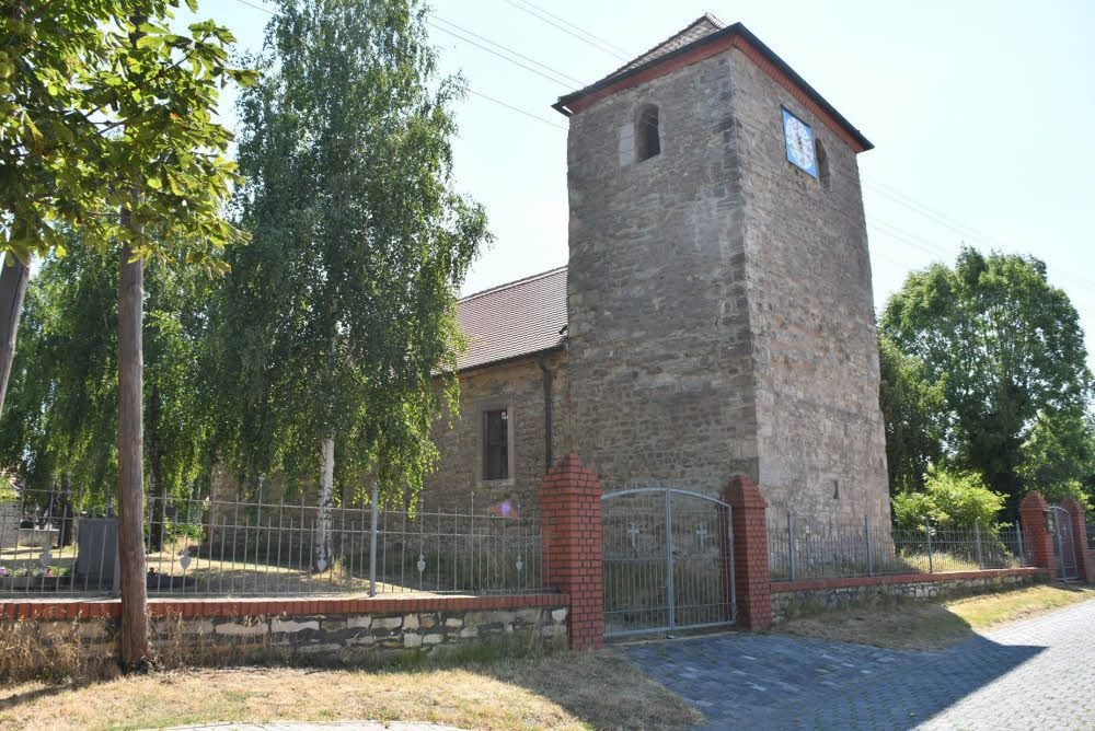 Die Kirche St. Andreas in Burgsdorf