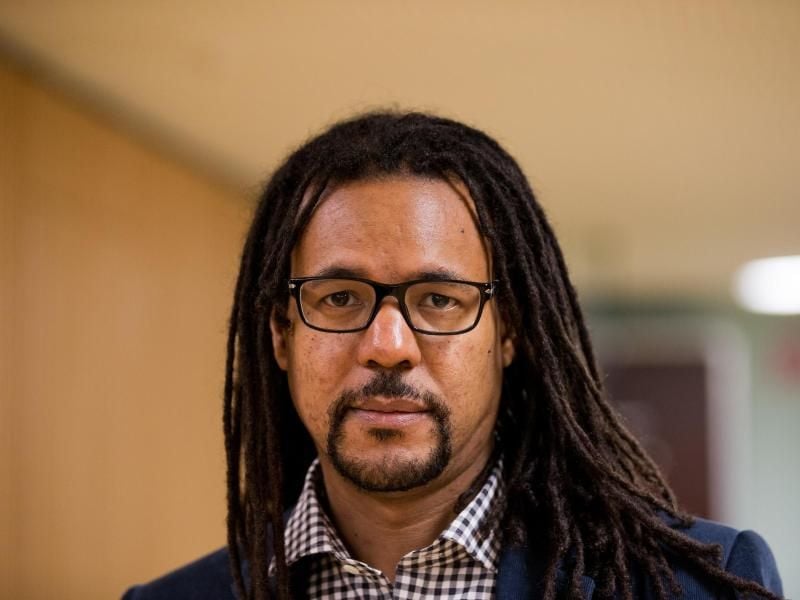 Der US-amerikanische Autor Colson Whitehead gewann für seinen Sklaverei-Roman „The Underground Railroad” den Pulitzer-Preis 2017. Foto: Rolf Vennenbernd