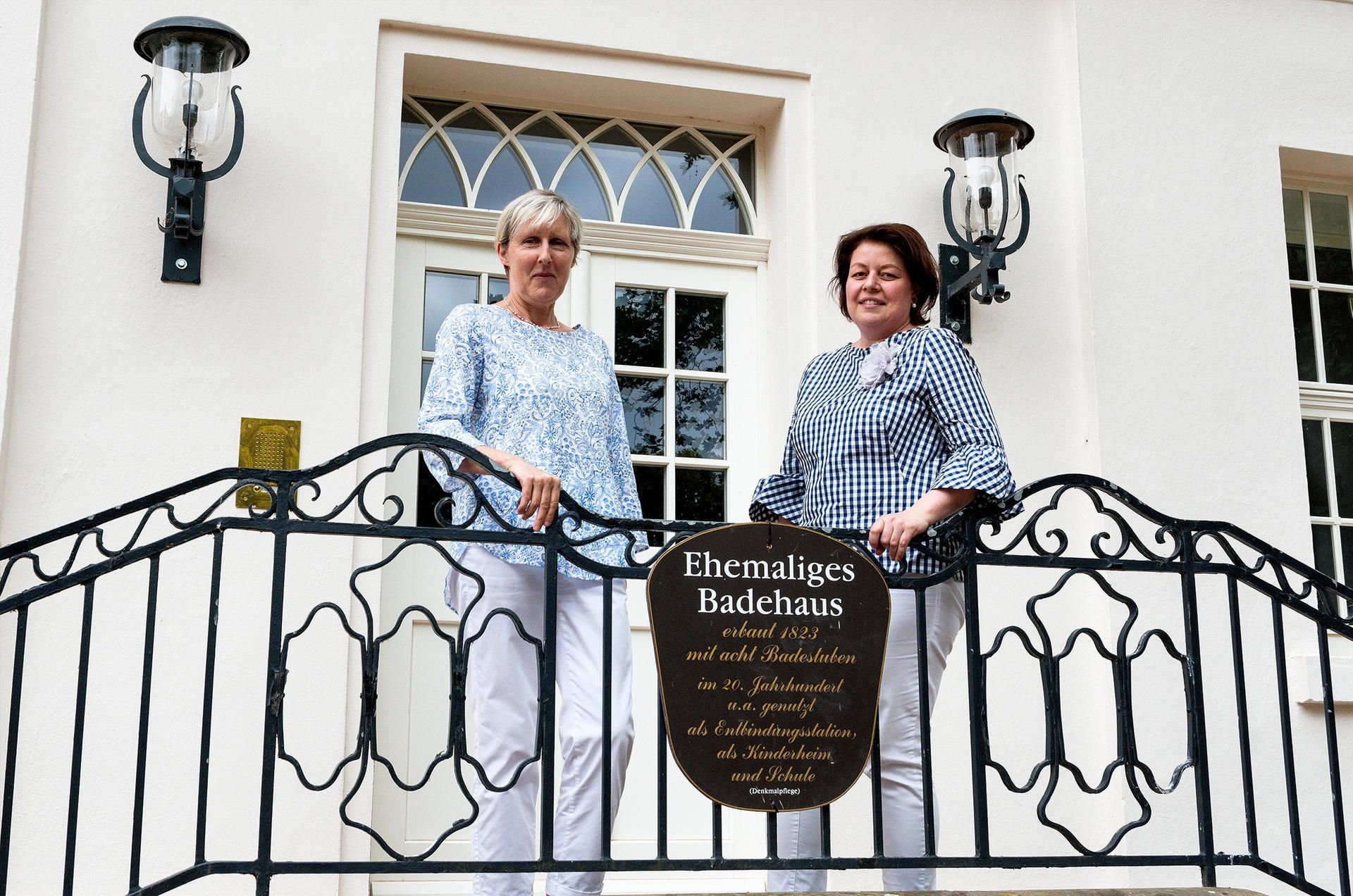 Monika Böhme und Angelika Klinz leiten den Freundeskreis des Goethe-Theaters.