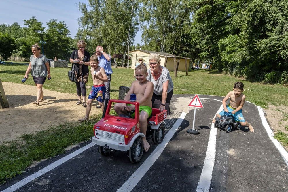 Auf dem Gelände des Bades wurde ein Verkehrsgarten angelegt.