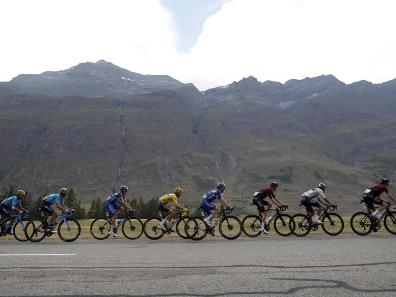 Die 19. Etappe der 106. Tour de France wurde vorzeitig abgebrochen. Foto: bThibault Camus/AP