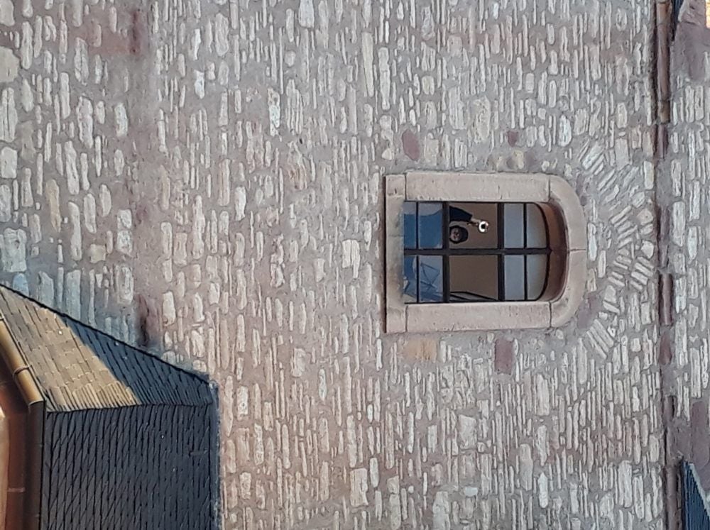 Sangerhausen: Abends 18 Uhr - nach dem Glockenläuten - erfüllt vom Turm der Jacobikirche Musik die Innenstadt.