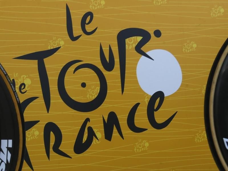 Die 14. Etappe führt die 104. Frankreich-Rundfahrt Richtung Zentralmassiv. Foto: Peter Dejong