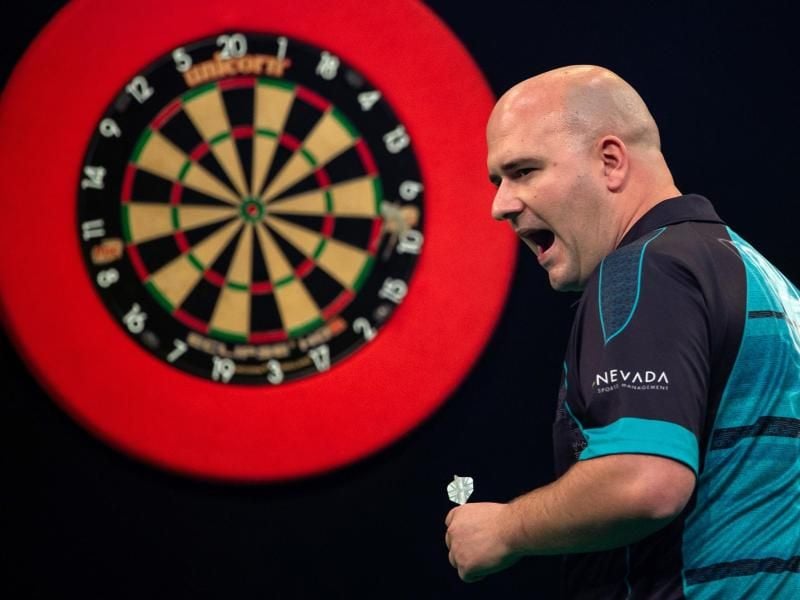 Teilnahmeberechtigt bei der Darts-EM sind die 32 besten Spieler des Jahres auf der European Tour. Foto: Swen Pförtner/dpa