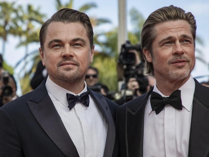 Brad Pitt konnte Leonardo DiCaprio keine Antwort entlocken. Foto: Vianney Le Caer/Invision/AP