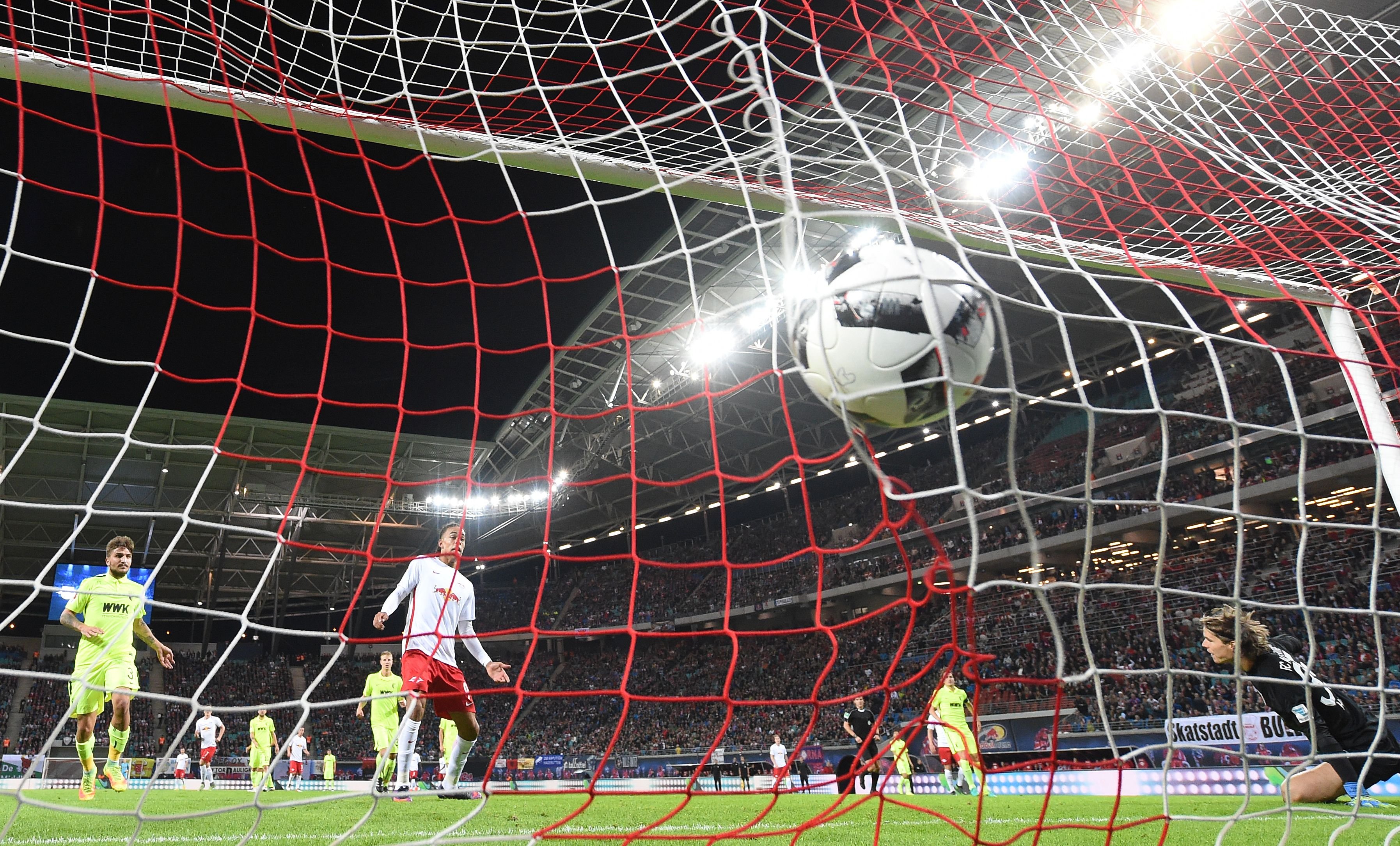 Yussuf Poulsen trifft zu Hause für RB Leipzig