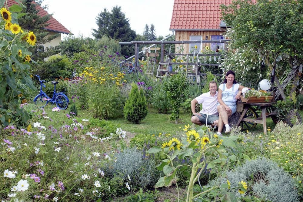Maik Riske und Claudia Groth in ihrem kleinen Paradies.