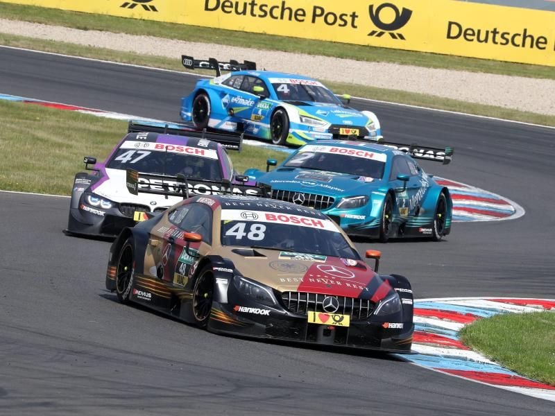 Mercedes-Pilot Edoardo Mortara auf dem Weg zum Sieg auf dem Lausitzring. Foto: Juergen Tap