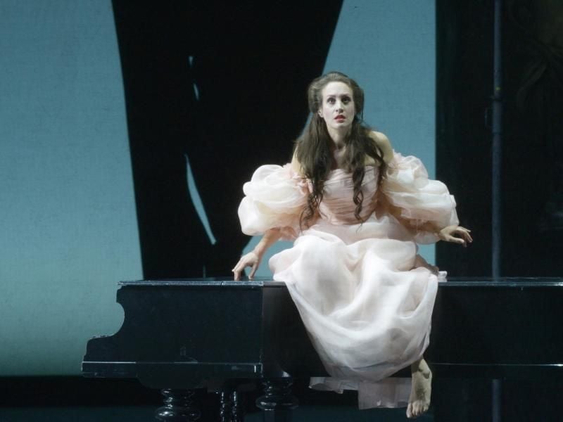 Brenda Rae als Elvira in „I Puritani”. Foto: Barbara Aumüller/Oper Frankfurt