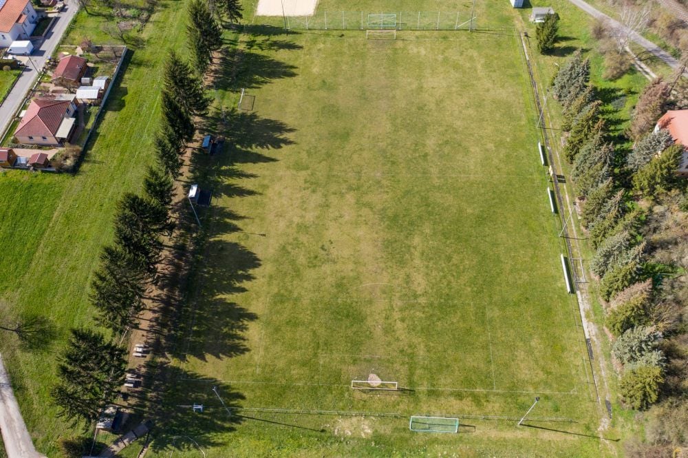 Das ist die Heimspielstätte der Sportvereinigung Mertendorf.