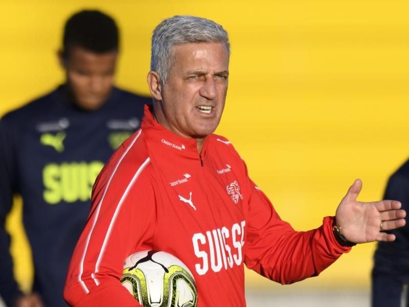 Vladimir Petkovic macht noch ein Geheimnis aus dem Schweizer WM-Kader. Foto: Laurent Gillieron/KEYSTONE