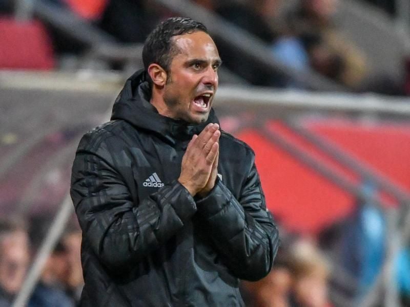Trainer Alexander Nouri steckt mit dem FC Ingolstadt im Tabellenkeller. Foto: Armin Weigel