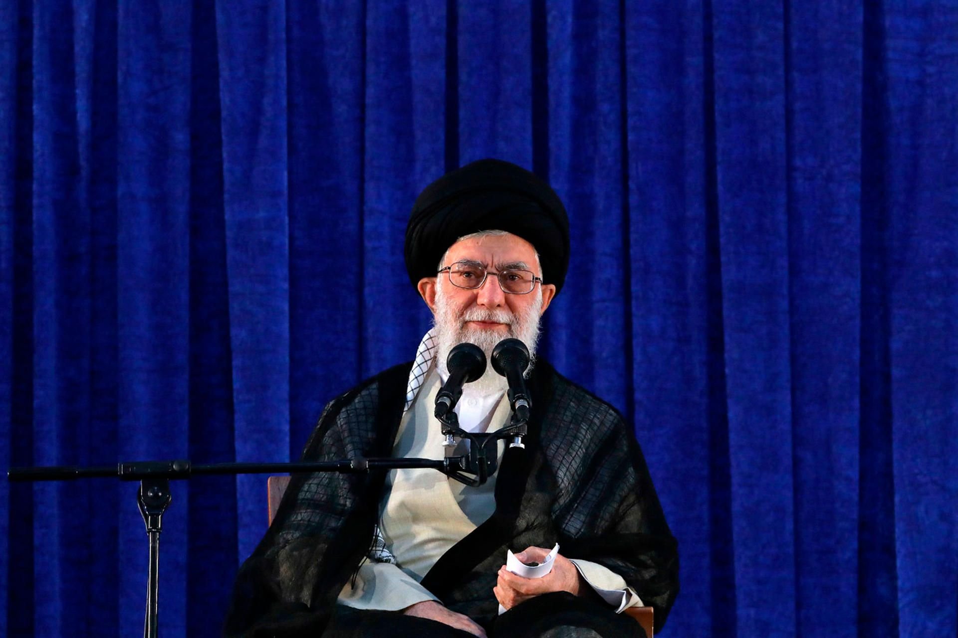 Iran, Teheran: Dieses von der offiziellen Webseite des Büros des Obersten iranischen Führers zur Verfügung gestellte Foto zeigt Ajatollah Ali Chamenei, Oberster Führer des Iran
