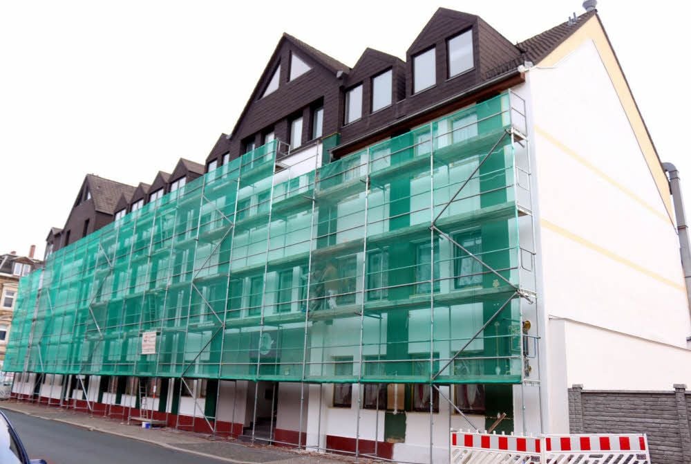Schon länger eingerüstet: die Fassade vom Hotel „Anhalt“
