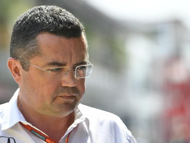 Rennleiter Eric Boullier wird bei McLaren für die ausbleibenden Erfolge verantwortlich gemacht. foto: Zsolt Czegledi/MTI