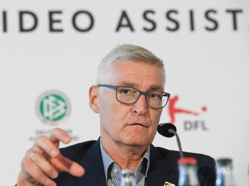 Räumt bei der Arbeit der Bundesliga-Referees Handlungsbedarf ein: DFB-Schiedsrichter-Obmann Lutz Michael Fröhlich. Foto: Arne Dedert