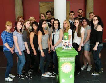 Unterstützung: Mit einer Pfand-Aktion sammeln die Schüler des Paul-Gerhardt-Stiftes für den Aufbau eines stationären Hospizes.