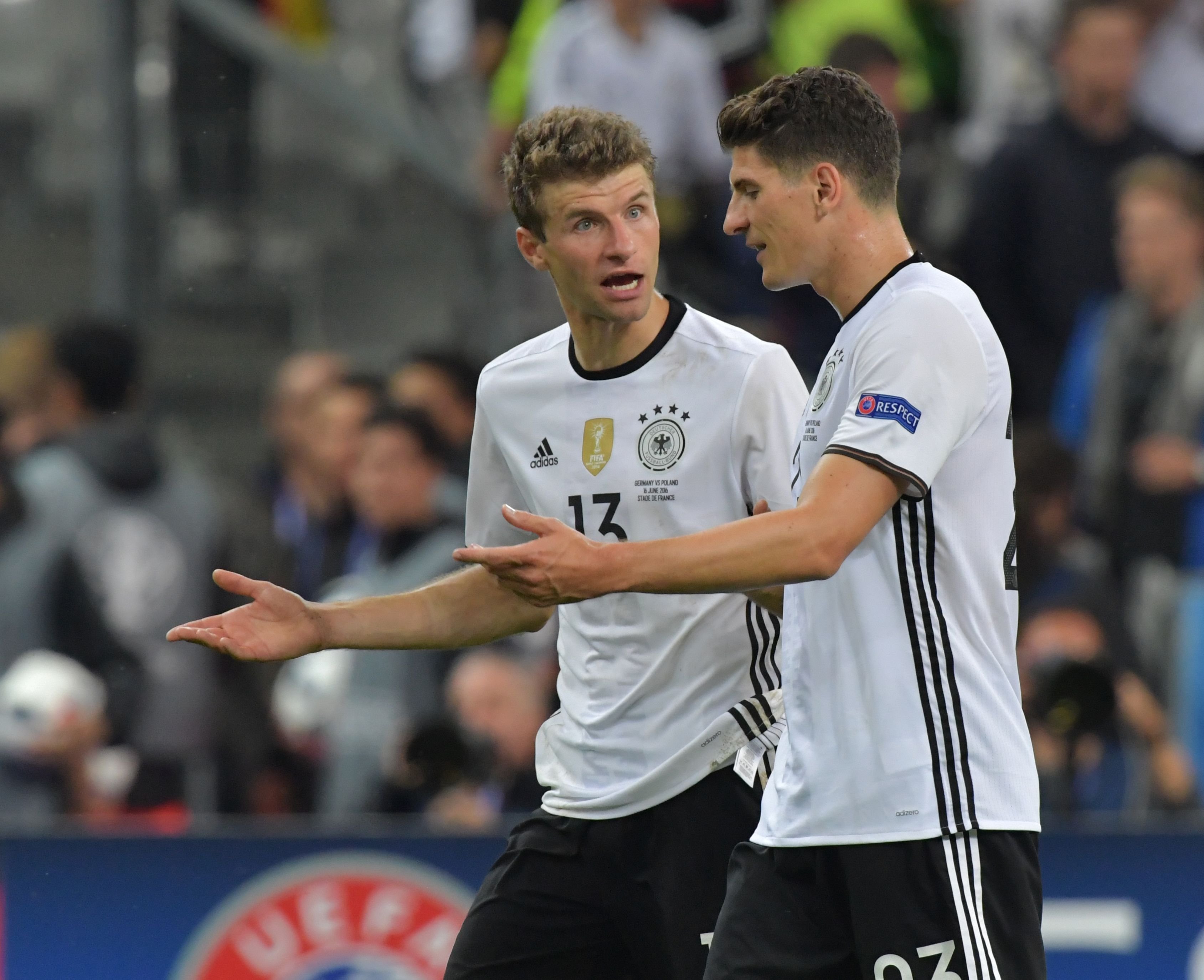 Mario Gomez (r.) musste die EM vorzeitig abbrechen, Thomas Müller konnte nicht seine gewohnte Treffsicherheit vorweisen.