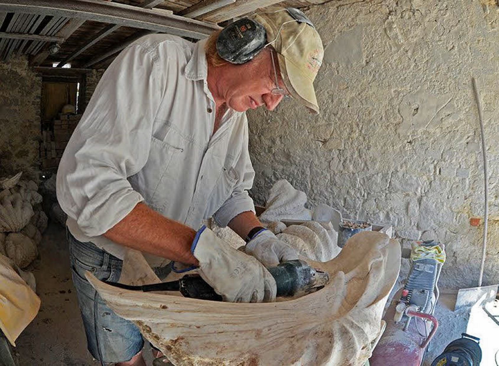 Reinhold Schabbon bei der Arbeit