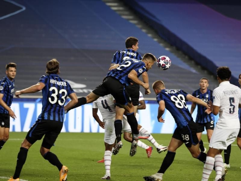 Lange Zeit sah es so aus, als behielte Atalanta gegen PSG die Oberhand. Foto: Rafael Marchante/Pool Reuters/AP/dpa