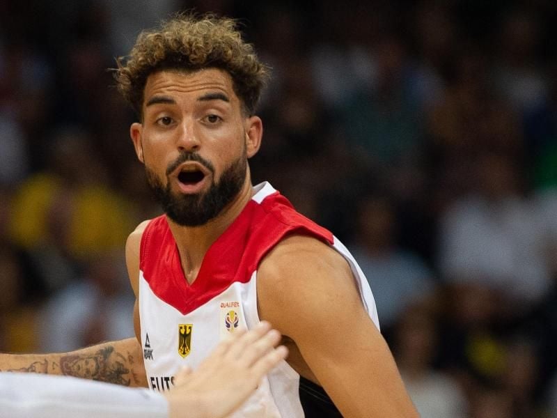 Wurde von den Telekom Baskets Bonn fristlos gekündigt: Joshiko Saibou. Foto: Swen Pförtner/dpa