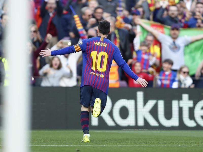 Barcelonas Lionel Messi jubelt, nachdem er das erste Tor für seine Mannschaft erzielt hat. Foto: Manu Fernandez/AP/dpa