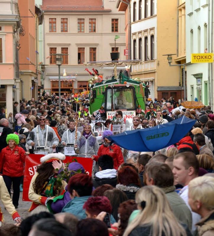 Seit einem Vierteljahrhundert Tradition: der Ascherslebener Rosensonntagsumzug des ACC Union.