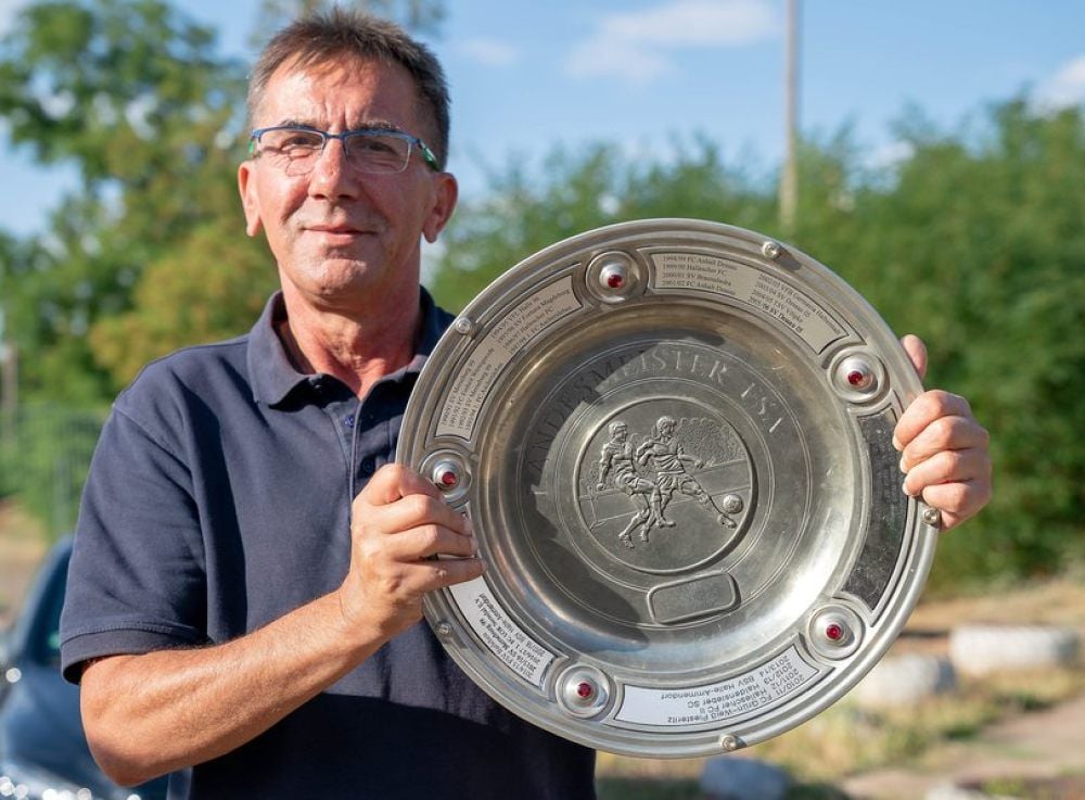 Mit Ammendorf wurde Schülbe zweimal Landesmeister.