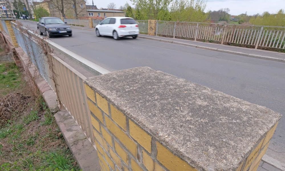 Die Leinebrücke in der Berliner Straße wird durch einen Neubau ersetzt.