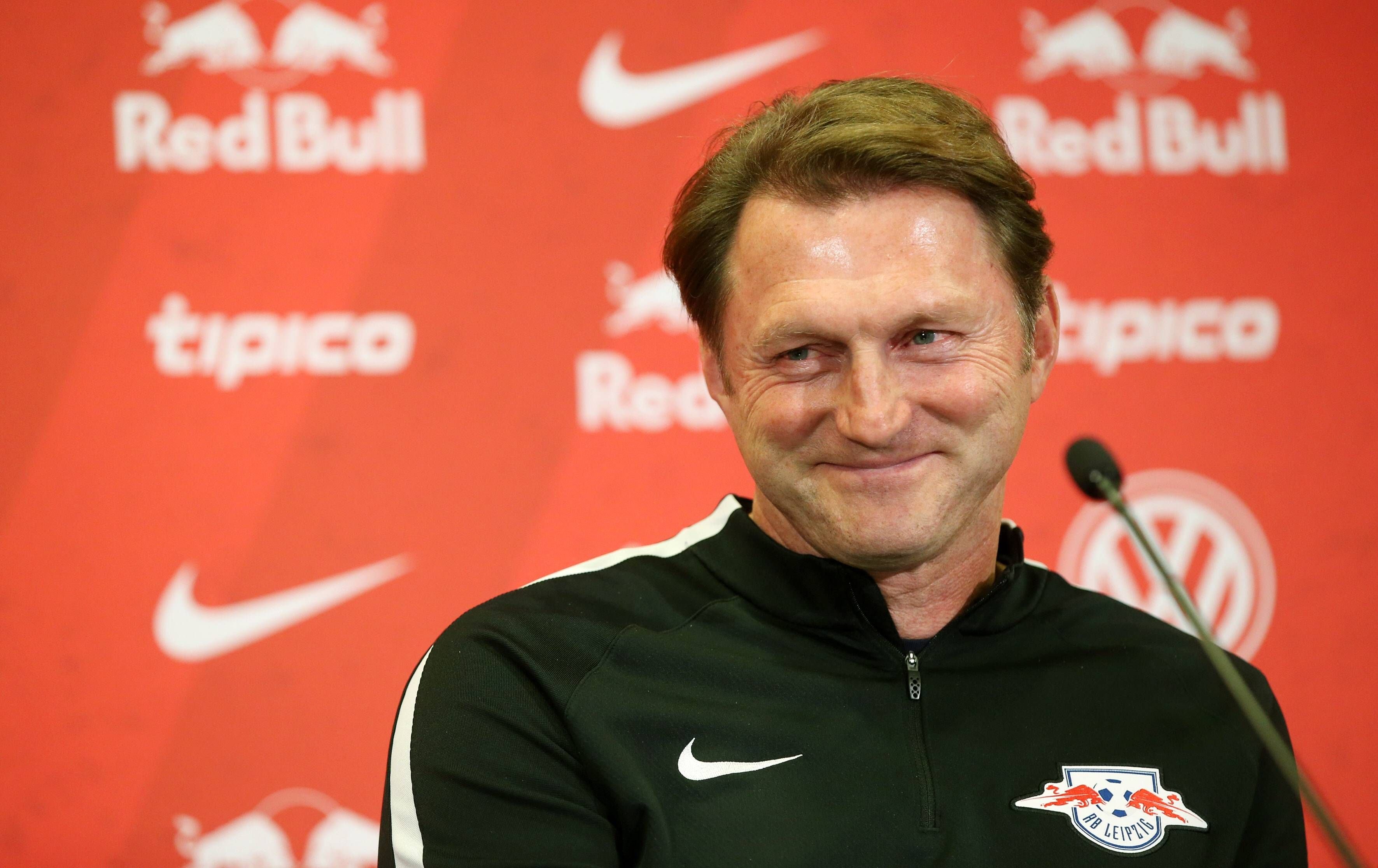 RB-Trainer Ralph Hasenhüttl ist guter Dinge vor dem nächsten Spiel-.