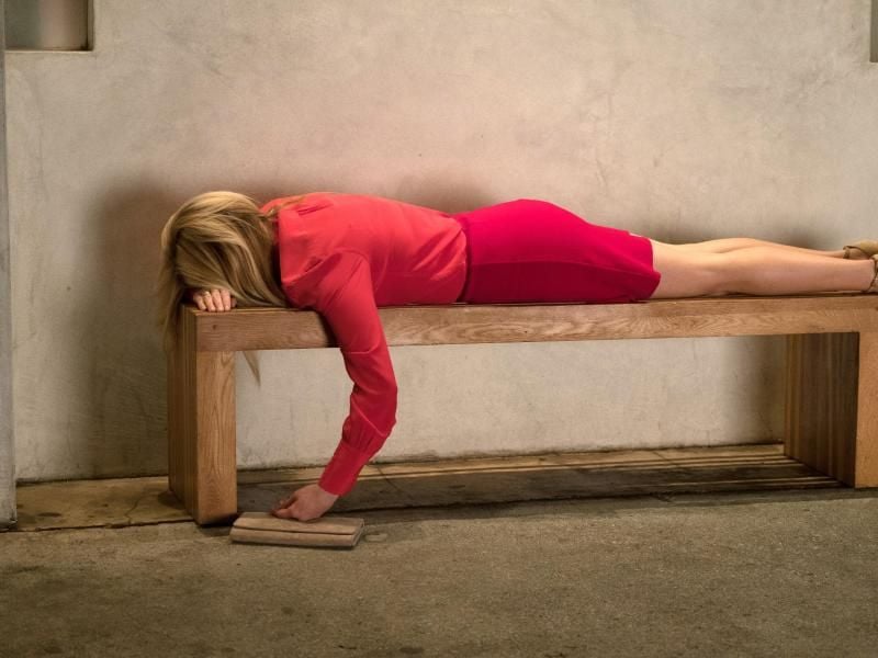 Die alleinerziehende Mutter Alice (Reese Witherspoon) befindet sich in einer Sinnkrise und hat es nach einem Umzug nach Los Angeles alles andere als leicht. Foto: Karen Ballard/Splendid Film
