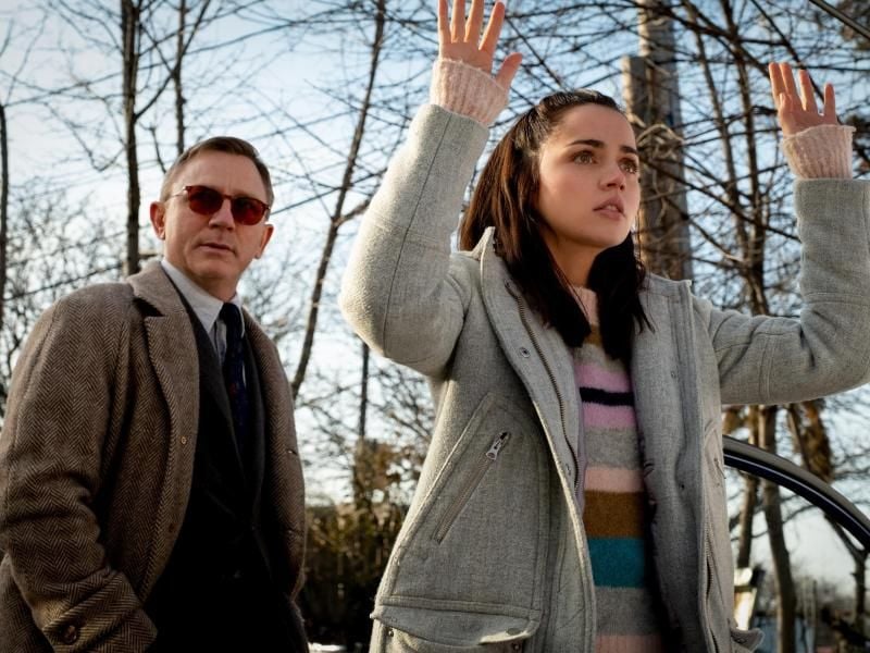 Jeder ist verdächtig: Privatdetektiv Benoit Blanc (Daniel Craig) und Marta Cabrera (Ana de Armas). Foto: Claire Folger/Leonine/dpa