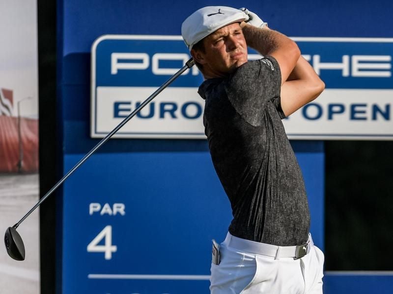 Bryson DeChambeau führt die Porsche European Open an. Foto: Axel Heimken