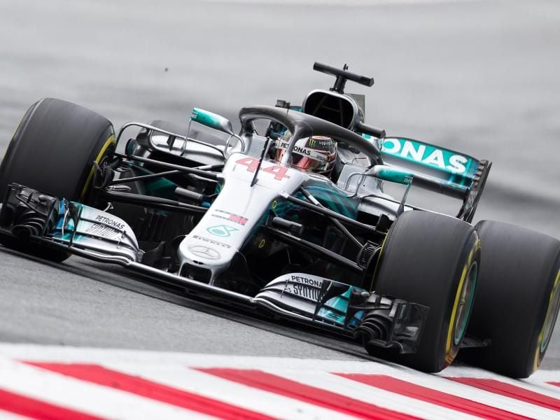 Lewis Hamilton wird beim Heim-Grand-Prix in Großbritannien besonders im Fokus stehen. Foto: Georg Hochmuth/APA