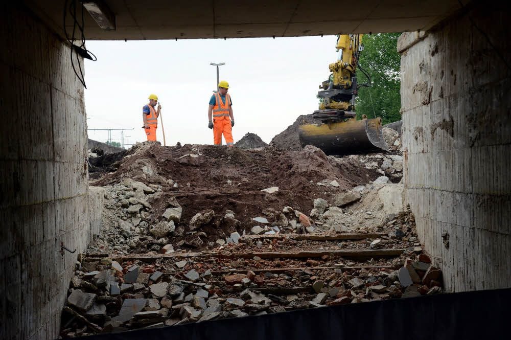 Der Bahnhof Profen ist derzeit eine Großbaustelle. Doch nicht nur hier sollen künftig Züge halten.