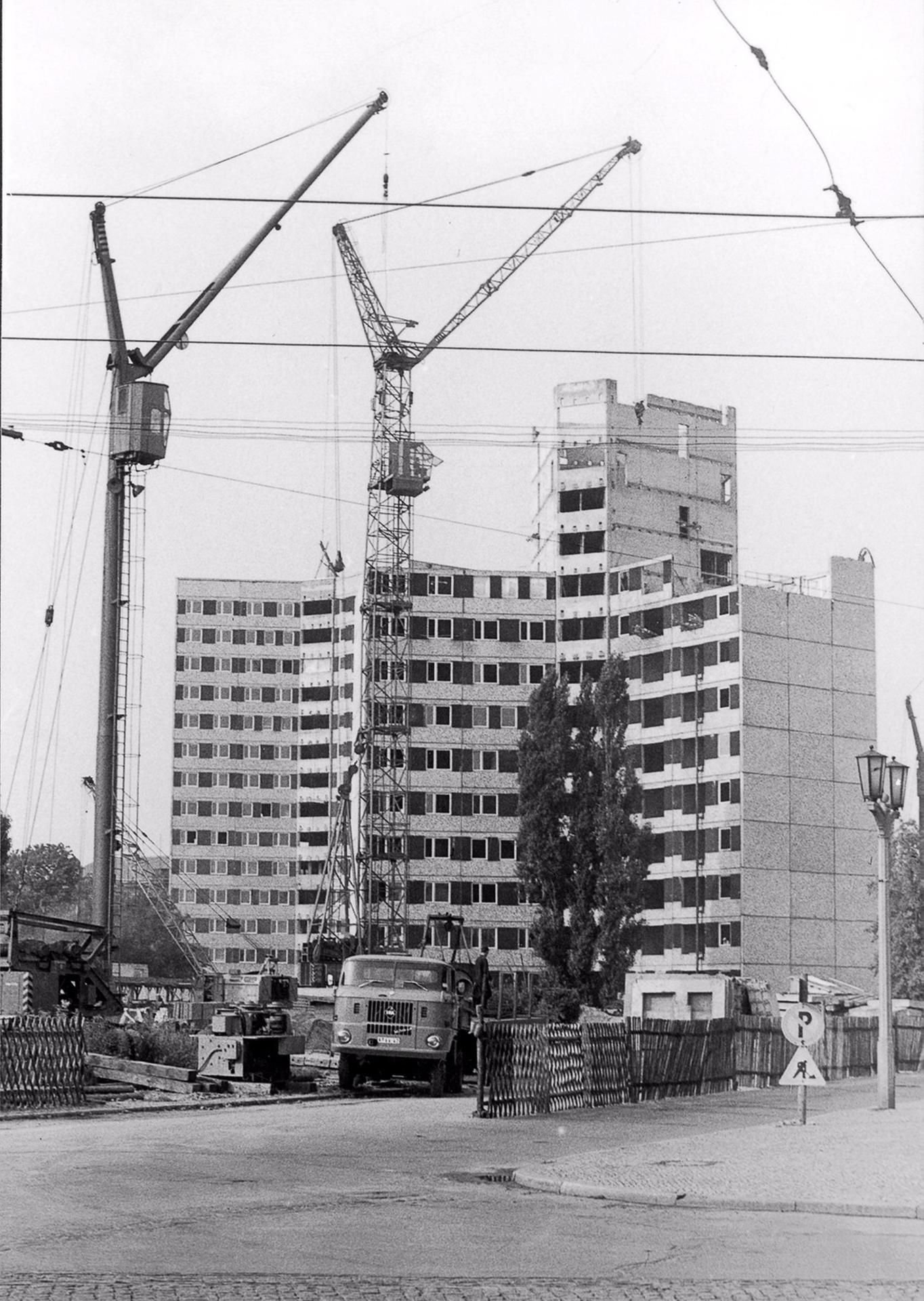 Als der Stadtpark eine Großbaustelle war: Im Jahr 1970 entstanden die Y-Häuser.