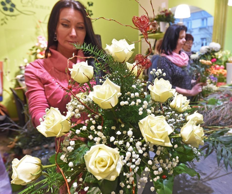 Blumen werden gern geschenkt.