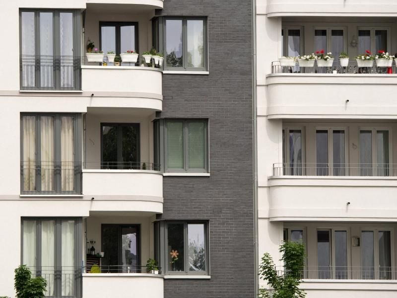 Wer eine vermietete Wohnung kauft, muss aufpassen. In manchen bestehenden Mietverträgen lauern Fallen. Foto: Andrea Warnecke