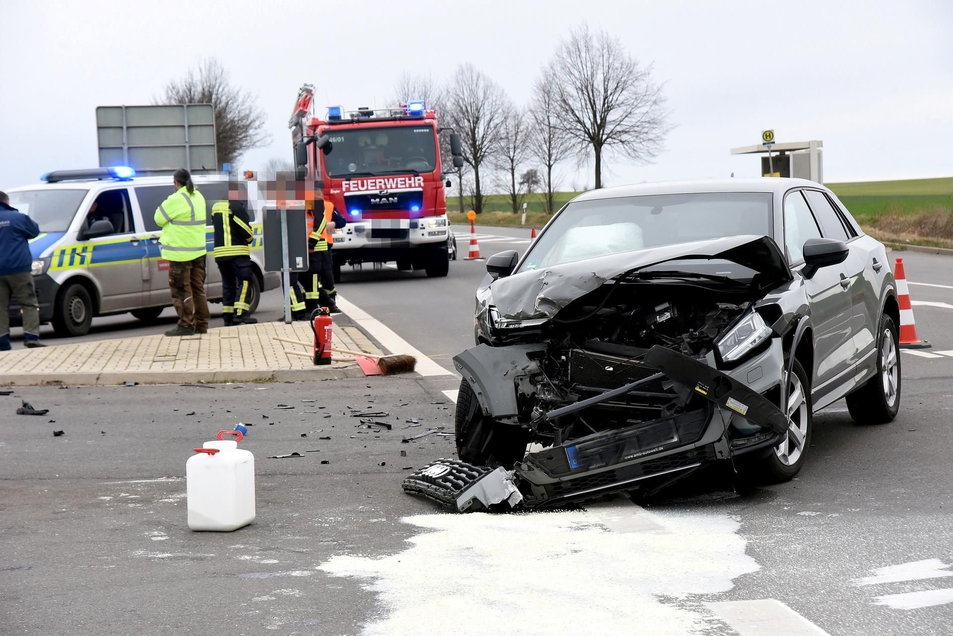 Auf der B180 zwischen Zeitz und Meuselwitz ist ein Unfall passiert, bei dem eine 65-Jährige verletzt wurde.