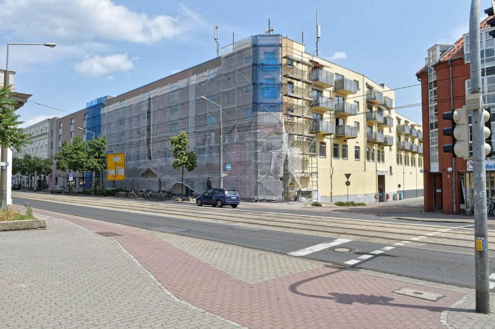 Die Fassade der Passage erhält eine neuen Anstrich.