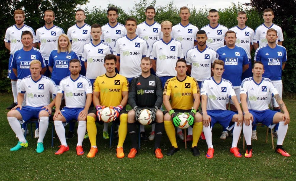 Hintere Reihe von links: Nejervan Solivani, Thomas Proschwitz, Sebastian Dose, Khemgin Solivani, Felix Hietzschold, Alexander Palme, Christopher Luther, Jan Freudenberg, Marc Barthmuß; mittlere Reihe von links: Ralf Schmoranzer (Torwarttrainer), Leah Angermann (Betreuerin), Max Göhring, Maik Witt, Andreas Richter, Sergio Savanha, Peter Looben (Co-Trainer), Maik Kunze (Trainer); vordere Reihe von Links: Martin Freudenberg, Falko Löser, Stefan Schröter, Matthias Henze, Nico Wasewitz, Felix Zech, Kevin Haschke; es fehlen: Patrick Baudisch, Michael Lerchl