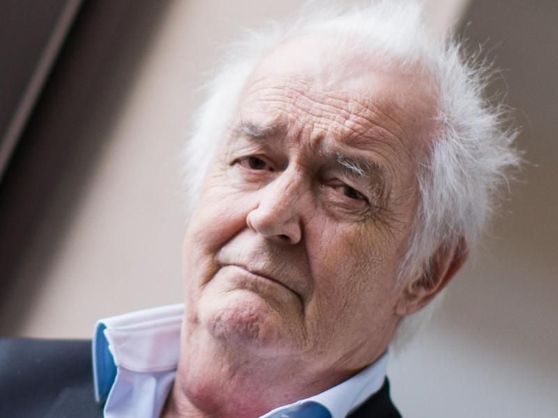 Henning Mankell 2014 in Düsseldorf. Der Autor starb im Oktober 2015. Foto: Rolf Vennenbernd